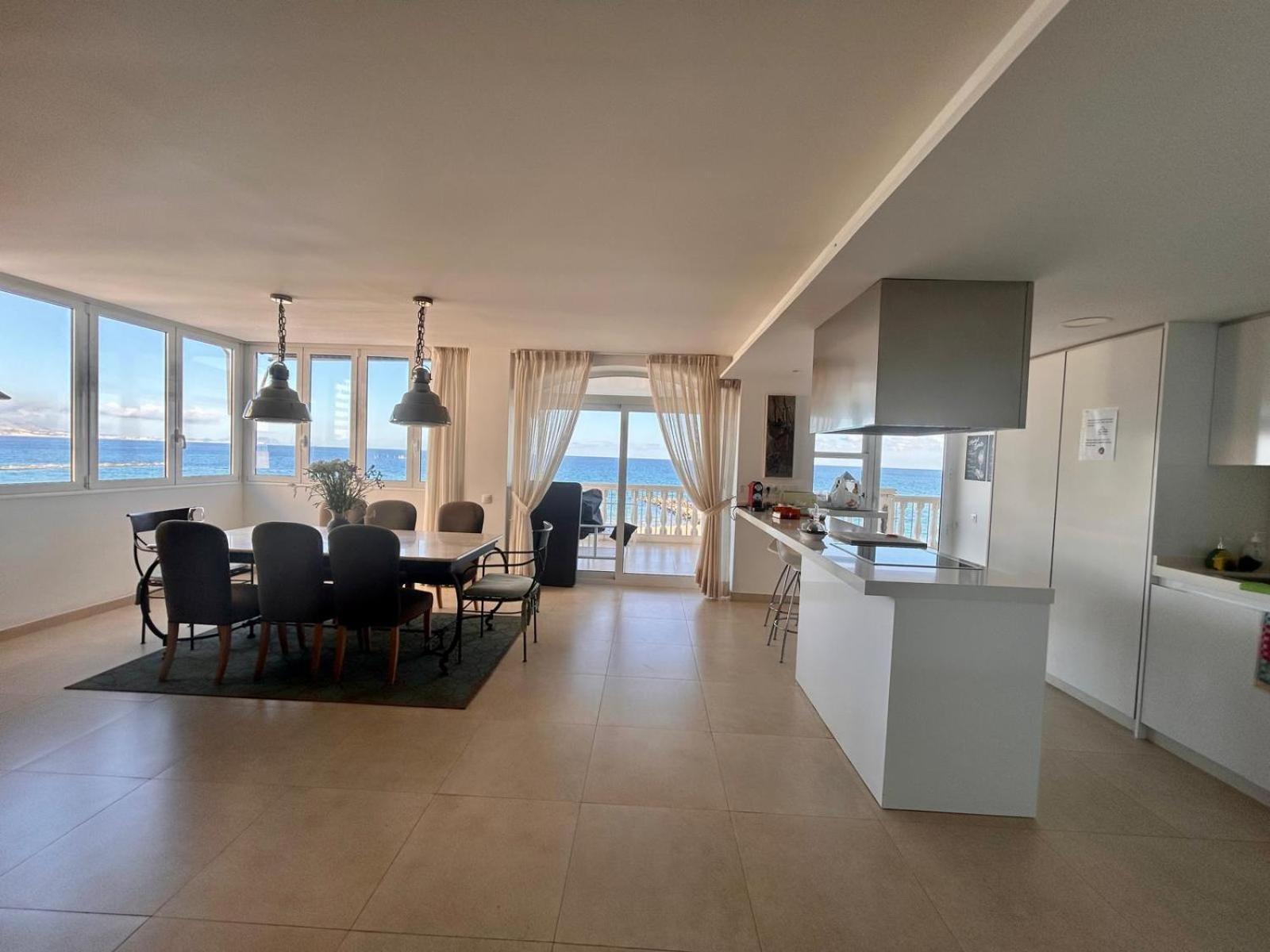 Beach House Brotonss El Campello Exterior photo